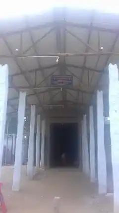 Arulmigu Meenakshi Sundareswarar Temple, Middle Of The Street, Kuruvikulam - 627754