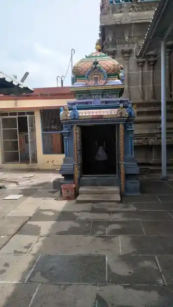 Arulmigu Meenakshi Sundhareswarar And Nagarasivan Temple, Karaikudi - 630001