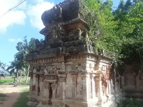 Arulmigu Meenakshi Sundreswarar Temple, Thuvarankuruchi - 614613 அருள்மிகு மீனாட்சி சுந்தரேஸ்வரர் திருக்கோயில், Thuvarankuruchi - 614613, Thanjavur - Ancient Temple Architecture and History Image 3