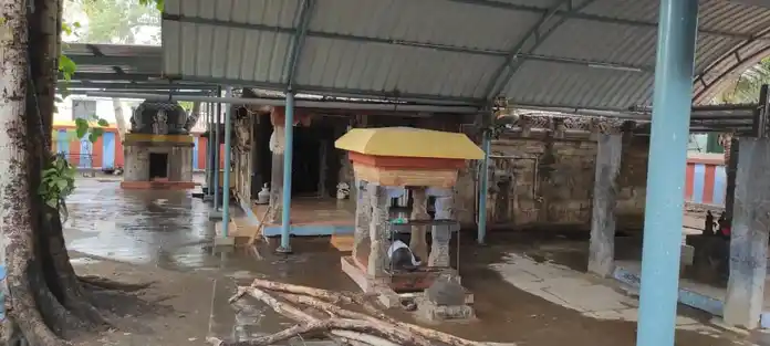 Arulmigu Meenakshisundareswarar Temple, Periyapalam, Kulithalai - 639104 Arulmigu Meenakshisundareswarar Temple, Periyapalam, Kulithalai - 639104, Karur - Ancient Temple Architecture and History Image 7