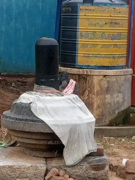 Arulmigu Meenakshisundhareshwarar Temple, Aazhiyur - 605108 அருள்மிகு மீனாட்சிசுந்தரேஸ்வரர் திருக்கோயில், ஆழியூர் - 605108, Viluppuram - Ancient Temple Architecture and History Image 2