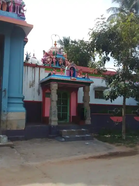 Arulmigu Meenatchi Chokkalingeswarar Temple, Panaiyapatti - 622402 அருள்மிகு மீனாட்சிசொக்கலிங்கேஸ்வரர் திருக்கோயில், Panaiyapatti - 622402, Pudukkottai - Ancient Temple Architecture and History Image 4