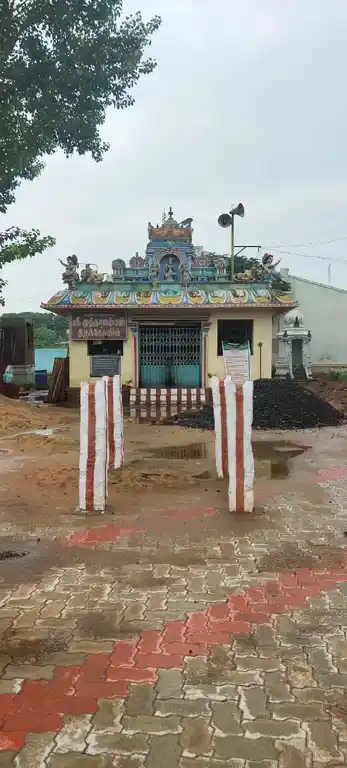 Arulmigu Meenatchi Nayakkanpatti Temple, Meenachinayakanpatti - 624201 Arulmigu Meenatchi Nayakkanpatti Temple, Meenachinayakanpatti - 624201, Dindigul - Ancient Temple Architecture and History Image 2