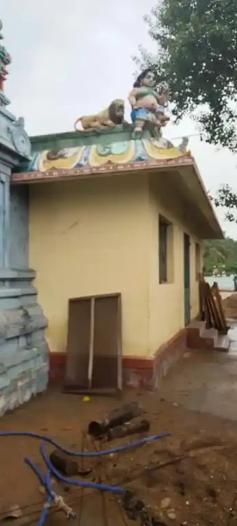 Arulmigu Meenatchi Nayakkanpatti Temple, Meenachinayakanpatti - 624201 Arulmigu Meenatchi Nayakkanpatti Temple, Meenachinayakanpatti - 624201, Dindigul - Ancient Temple Architecture and History Image 4