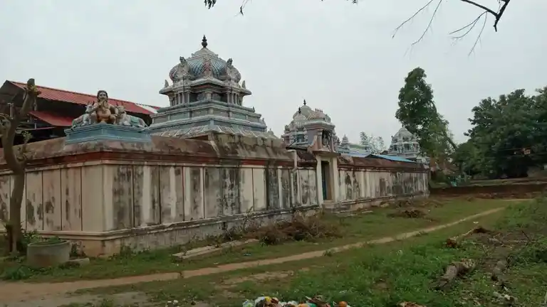 Arulmigu Meenatchi Sundareshwarar Temple, Aavanipatti - 630216 Arulmigu Meenatchi Sundareshwarar Temple, Aavanipatti - 630216, Sivagangai - Ancient Temple Architecture and History Image 2