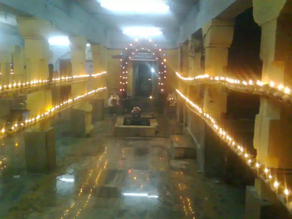 Arulmigu Meenatchi Sundareshwarar Temple, Milaganoor - 630609 அருள்மிகு மீனாட்சி சுந்தரேஸ்வரர் திருக்கோயில், Milaganoor - 630609, Sivagangai - Ancient Temple Architecture and History Image 7