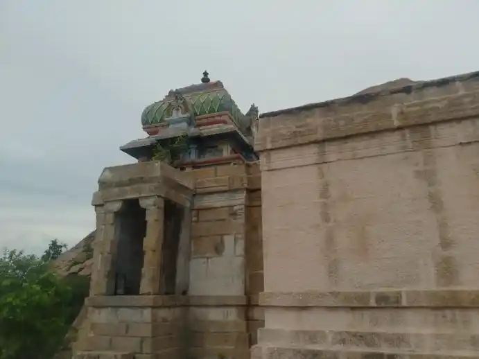 Arulmigu Meenatchi Sundareswarar Matrum Subramaniyaswamy Temple, Thokaimalai - 621313 அருள்மிகு மீனாட்சி சுந்தரேஸ்வரர் மற்றும் சுப்பரமணியசுவாமி திருக்கோயில், Thokaimalai - 621313, Karur - Ancient Temple Architecture and History Image 4
