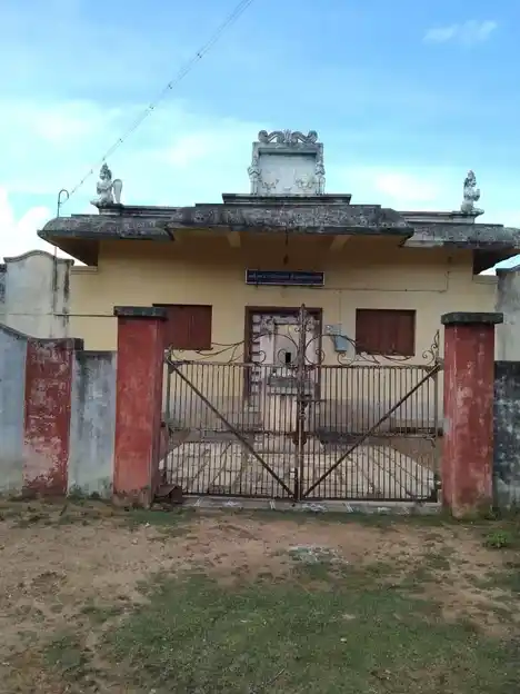 Arulmigu Meenatchi Sundareswarar Pattabi Ramar And Iyyanar Temple, Perugavazhandhan - 614705 அருள்மிகு அய்யனார் திருக்கோயில், Perugavazhandhan - 614705, Thiruvarur - Ancient Temple Architecture and History Image 4