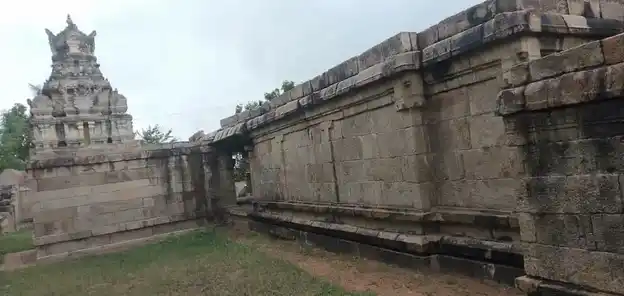 Arulmigu Meenatchi Sundareswarar Temple, Aariyur - 622102 அருள்மிகு அருள்மிகு மீனாட்சிசந்தரேஸ்வரர் திருக்கோயில், Aariyur - 622102, Pudukkottai - Ancient Temple Architecture and History Image 5