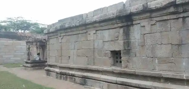 Arulmigu Meenatchi Sundareswarar Temple, Aariyur - 622102 அருள்மிகு அருள்மிகு மீனாட்சிசந்தரேஸ்வரர் திருக்கோயில், Aariyur - 622102, Pudukkottai - Ancient Temple Architecture and History Image 6