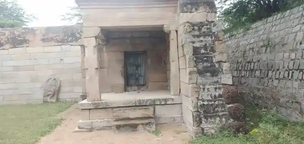 Arulmigu Meenatchi Sundareswarar Temple, Aariyur - 622102 அருள்மிகு அருள்மிகு மீனாட்சிசந்தரேஸ்வரர் திருக்கோயில், Aariyur - 622102, Pudukkottai - Ancient Temple Architecture and History Image 7