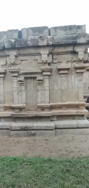 Arulmigu Meenatchi Sundareswarar Temple, Aariyur - 622102 அருள்மிகு அருள்மிகு மீனாட்சிசந்தரேஸ்வரர் திருக்கோயில், Aariyur - 622102, Pudukkottai - Ancient Temple Architecture and History Image 8