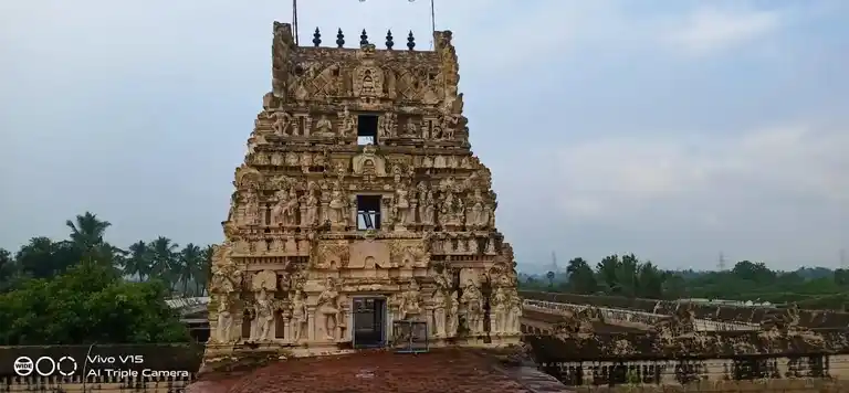 Arulmigu Meenatchi Sundareswarar Temple, Ammankuruchi, Ponnamaravathi Taluk - 622407