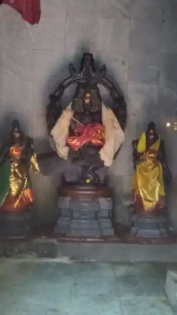 Arulmigu Meenatchi Sundarteshwarar Temple, Palavankudi - 630208 Arulmigu Meenatchi Sundarteshwarar Temple, Palavankudi - 630208, Sivagangai - Ancient Temple Architecture and History Image 7