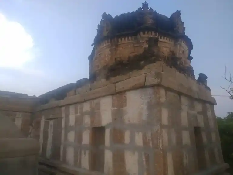 Arulmigu Meenatchi Sundhareshwarar Temple, Sengal - 639102 Temple
