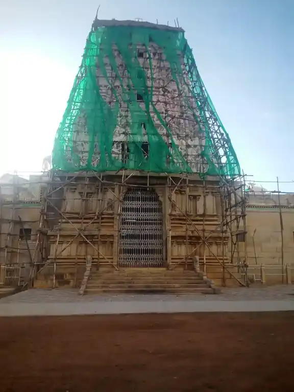 Arulmigu Meenatchi Sundhareswarar Temple, Kottaiyur - 630106 அருள்மிகு மீனாட்சி சுந்தரேஸ்வரர் திருக்கோயில், Kottaiyur - 630106, Sivagangai - Ancient Temple Architecture and History Image 2