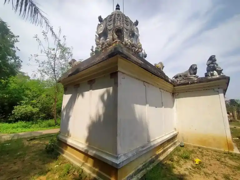 Arulmigu Meikaiyamman Temple, Thumbathikottai - 614904 Arulmigu Meikaiyamman Temple, Thumbathikottai - 614904, Thanjavur - Ancient Temple Architecture and History Image 5