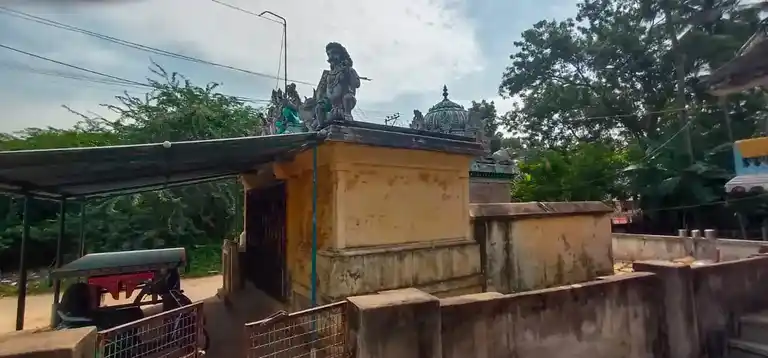 Arulmigu Mela Pillayar Keezha Pillaiyar Temple, Vilagam - 609501 அருள்மிகு மேலப்பிள்ளையார் கீழப்பிள்ளையார் திருக்கோயில், Vilagam - 609501, Thiruvarur - Ancient Temple Architecture and History Image 6