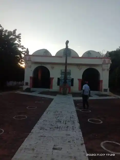 Arulmigu Melasinga Perumal Temple, Vennar Bank, Thanjavur - 613003 அருள்மிகு மேலசிங்கப்பெருமாள் திருக்கோயில், Vennar Bank, Thanjavur - 613003, Thanjavur - Ancient Temple Architecture and History Image 3
