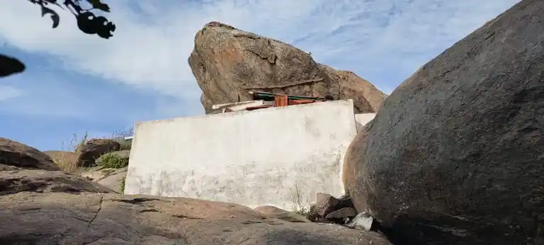 Arulmigu Melur Basuveswarar Temple, Ulimaranapalli - 635118 அருள்மிகு மேலூர் பசவேஸ்வரர் திருக்கோயில், Ulimaranapalli - 635118, Krishnagiri - Ancient Temple Architecture and History Image 4