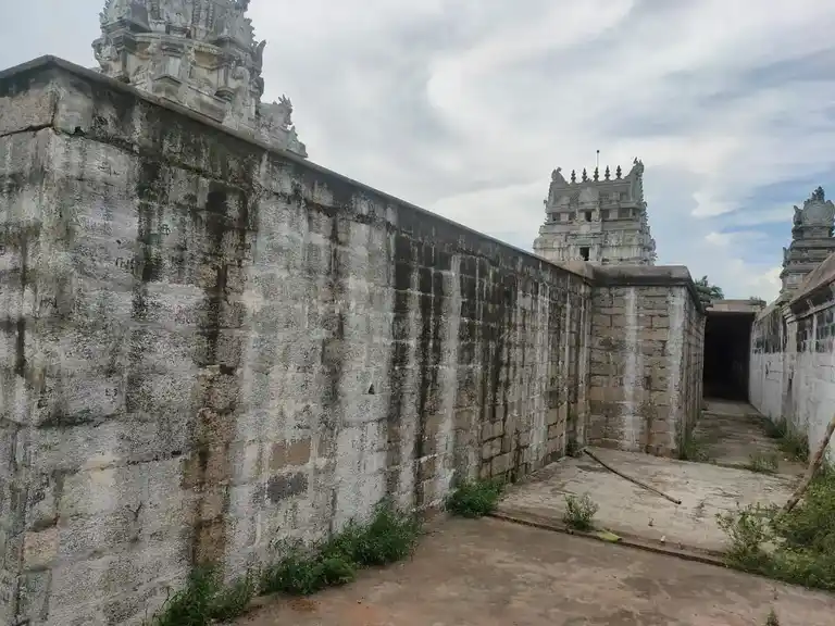 Arulmigu Meshapureeswarar Temple, Ulundhaandaar Koil - 606107 அருள்மிகு மேஷபுரீஸ்வரர் திருக்கோயில், Ulundhaandaar Koil - 606107, Kallakurichi - Ancient Temple Architecture and History Image 3
