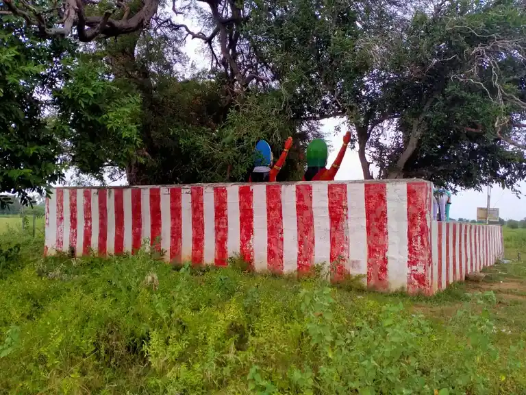 Arulmigu Mettupatty Muniyappasamy Temple, Mettupatty - 639001 அருள்மிகு மேட்டுப்பட்டி முனியப்பசாமி திருக்கோயில், Mettupatty - 639001, Karur - Ancient Temple Architecture and History Image 2