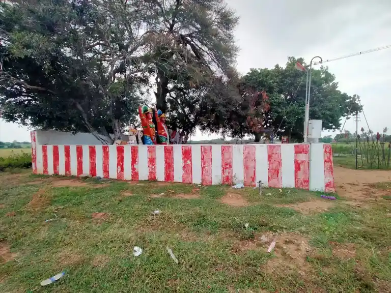 Arulmigu Mettupatty Muniyappasamy Temple, Mettupatty - 639001 அருள்மிகு மேட்டுப்பட்டி முனியப்பசாமி திருக்கோயில், Mettupatty - 639001, Karur - Ancient Temple Architecture and History Image 4