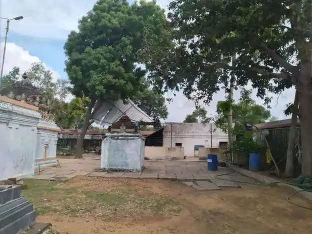 Arulmigu Meyyar Ayyanar Temple, Silatoor - 614622 அருள்மிகு மெய்யர் அய்யனார் திருக்கோயில், நற்பவளக்குடி, அறந்தாங்கி வட்டம் - 614622, Pudukkottai - Ancient Temple Architecture and History Image 4