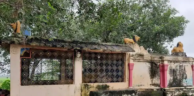 Arulmigu Modiamman Temple, Modiamman Templearea, Vellathukottai - 602001 Arulmigu Modiamman Temple, Modiamman Templearea, Vellathukottai - 602001, Tiruvallur - Ancient Temple Architecture and History Image 3