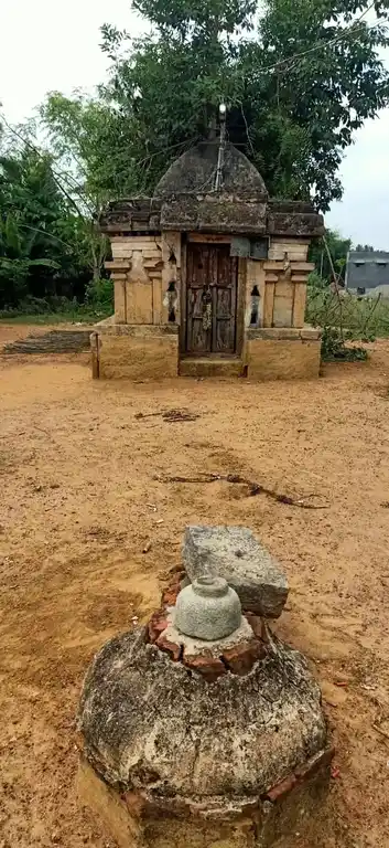 Arulmigu Mokkamudaiya Ayyanar Temple, Mokur, Mokur - 614602 அருள்மிகு மோக்கமுடைய அய்யனார் திருக்கோயில், Mokur, Mokur - 614602, Thanjavur - Ancient Temple Architecture and History Image 5