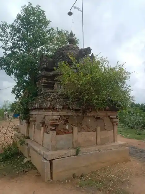 Arulmigu Mokkamudaiya Ayyanar Temple, Mokur, Mokur - 614602 அருள்மிகு மோக்கமுடைய அய்யனார் திருக்கோயில், Mokur, Mokur - 614602, Thanjavur - Ancient Temple Architecture and History Image 6