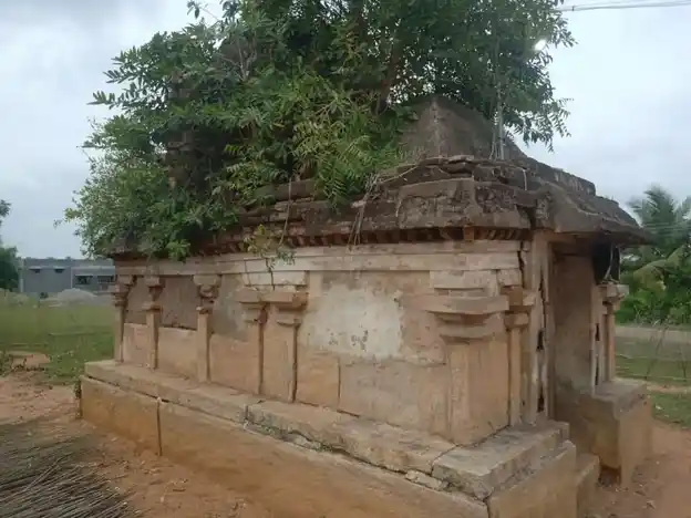 Arulmigu Mokkamudaiya Ayyanar Temple, Mokur, Mokur - 614602 அருள்மிகு மோக்கமுடைய அய்யனார் திருக்கோயில், Mokur, Mokur - 614602, Thanjavur - Ancient Temple Architecture and History Image 7