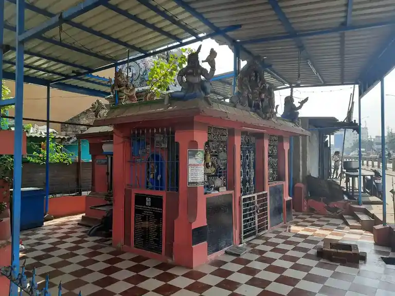 Arulmigu Mondimariamman Temple, Byepass Road, Padiyanallur - 600052 அருள்மிகு மொண்டிமாரியம்மன் திருக்கோயில், Byepass Road, Padiyanallur - 600052, Tiruvallur - Ancient Temple Architecture and History Image 4