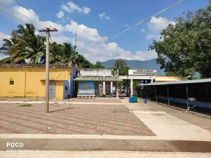 Arulmigu Moongilanai Kamatchiamman Temple, Devathanapatti - 625602 அருள்மிகு மூங்கிலனை காமாட்சியம்மன் திருக்கோயில், தேவதானப்பட்டி - 625602, Theni - Ancient Temple Architecture and History Image 2