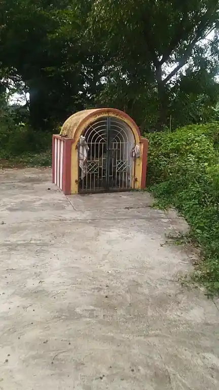 Arulmigu Moongilayiyamman Temple, Pammbaramsuthi - 620001 Arulmigu Moongilayiyamman Temple, Pammbaramsuthi - 620001, Thiruchirappalli - Ancient Temple Architecture and History Image 4