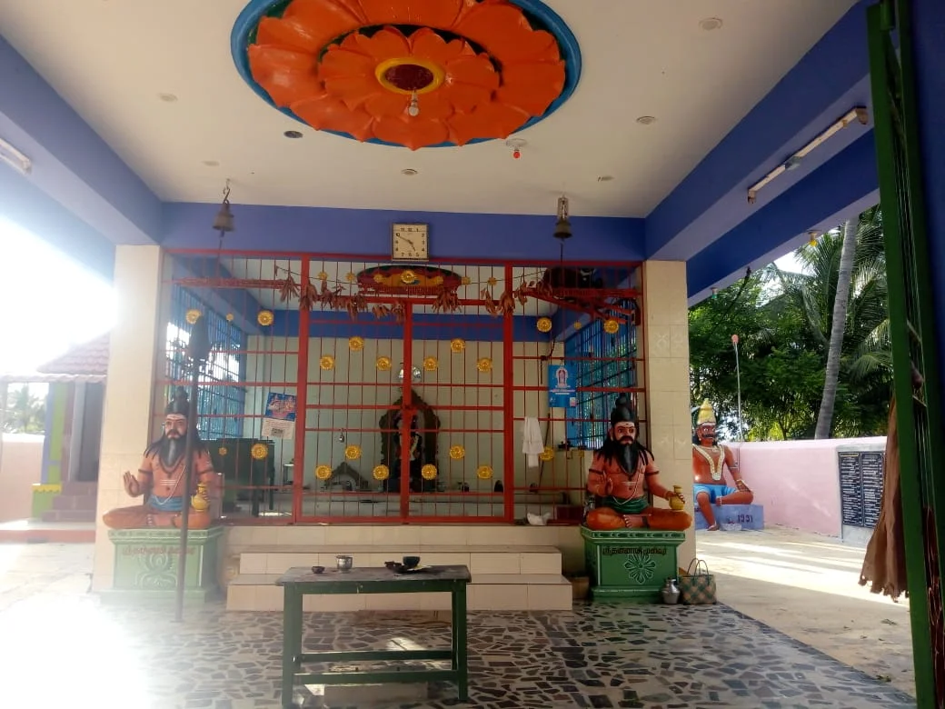 அருள்மிகு மூங்கில்புதூர் கருப்பண்னசாமி பவளாயி அம்மன் திருக்கோயில், Unjalur - 638152 - Main View