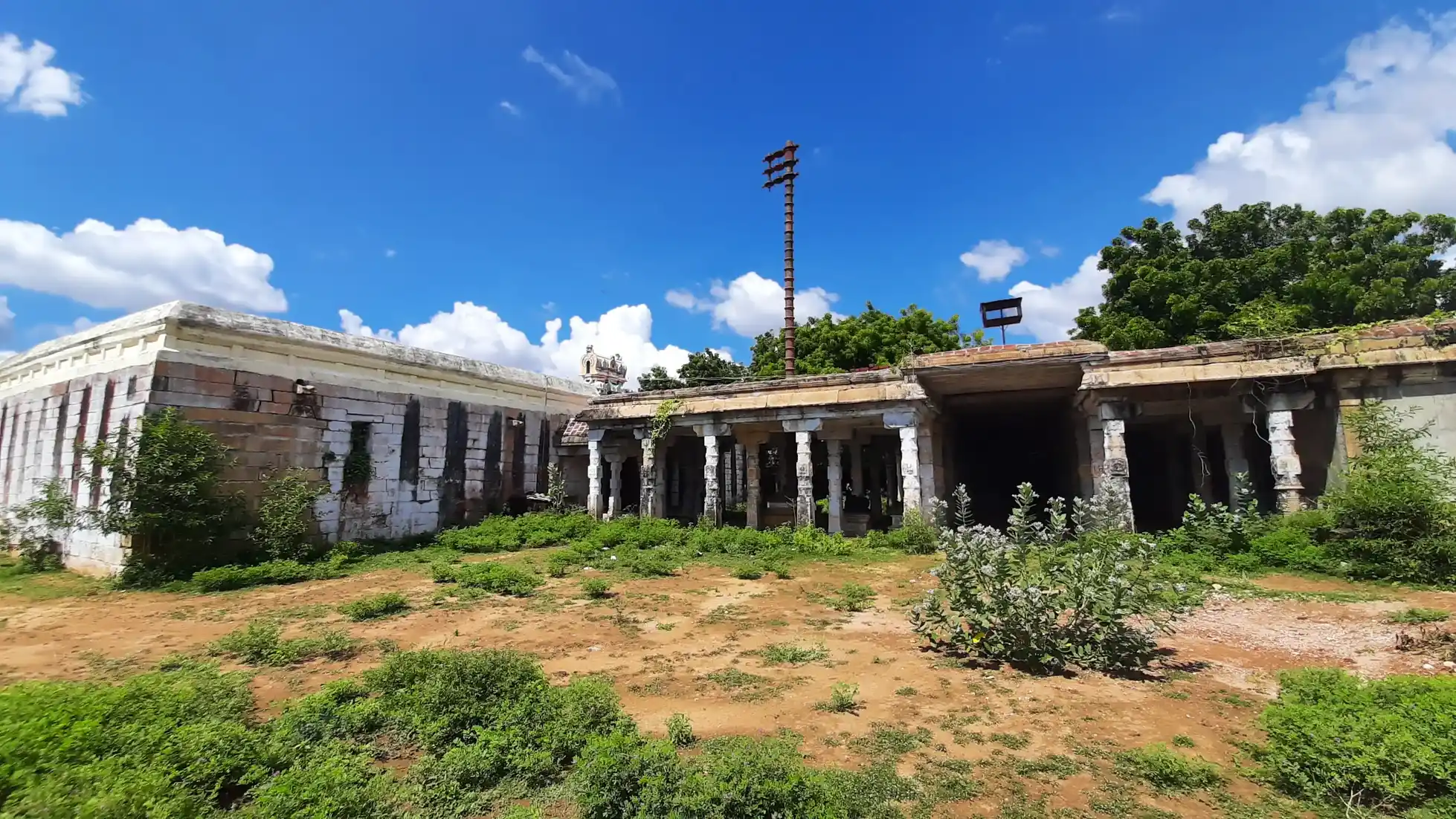 Arulmigu Moonreswaramodaiyar Temple, Attalanallur - 627426 அருள்மிகு மூன்றீஸ்வரமுடையார் திருக்கோயில், Attalanallur - 627426, Tirunelveli - Ancient Temple Architecture and History Image 2