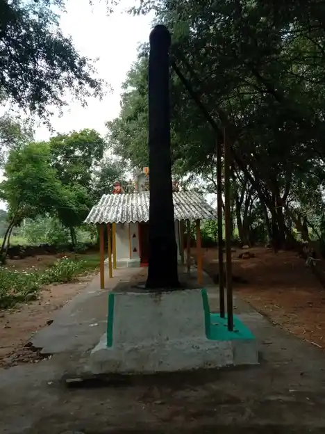 Arulmigu Moopanaar Temple, Harijana Colony, Pappireddipatti - 636905 அருள்மிகு மூப்பனார் திருக்கோயில், Harijana Colony, Pappireddipatti - 636905, Dharmapuri - Ancient Temple Architecture and History Image 4