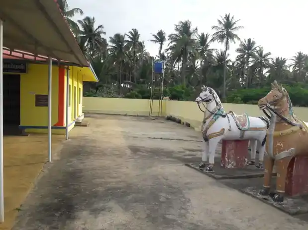 Arulmigu Moovarkandiamman Temple, Poosaripatti - 642205 அருள்மிகு மூவர்கண்டியம்மன் திருக்கோயில், Poosaripatti - 642205, Coimbatore - Ancient Temple Architecture and History Image 7