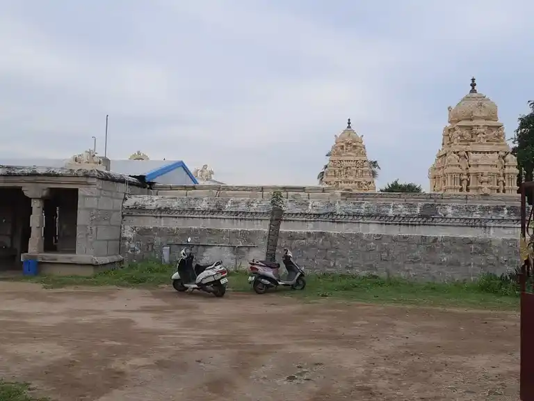 Arulmigu Moovendharreeswarar Temple, Nasiyanur - 638107 அருள்மிகு மூவேந்தர் ஆதிநாராயணப் பெருமாள் திருக்கோயில், Nasiyanur - 638107, Erode - Ancient Temple Architecture and History Image 7