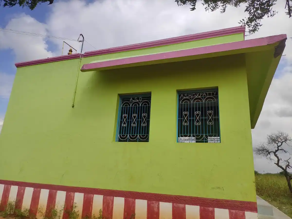 Arulmigu Mopil Nayakan Patti Perumal Temple, Gullalagundu - 624201