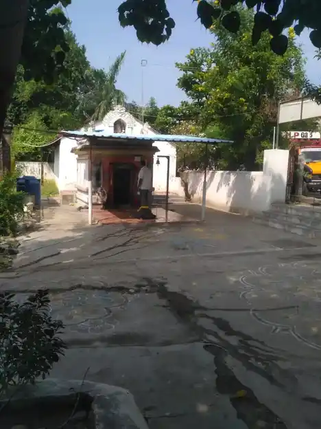 Arulmigu Mottaikula Vinayagar Temple, Kalambur - 606803 அருள்மிகு மொட்டைகுளவிநாயகர் திருக்கோயில், Kalambur - 606803, Tiruvannamalai - Ancient Temple Architecture and History Image 3