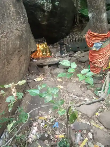 Arulmigu Mottanuthu Ayyanar Temple, Elumalai - 625535 அருள்மிகு மொட்டனூத்து அய்யனார் திருக்கோயில், Elumalai - 625535, Madurai - Ancient Temple Architecture and History Image 2