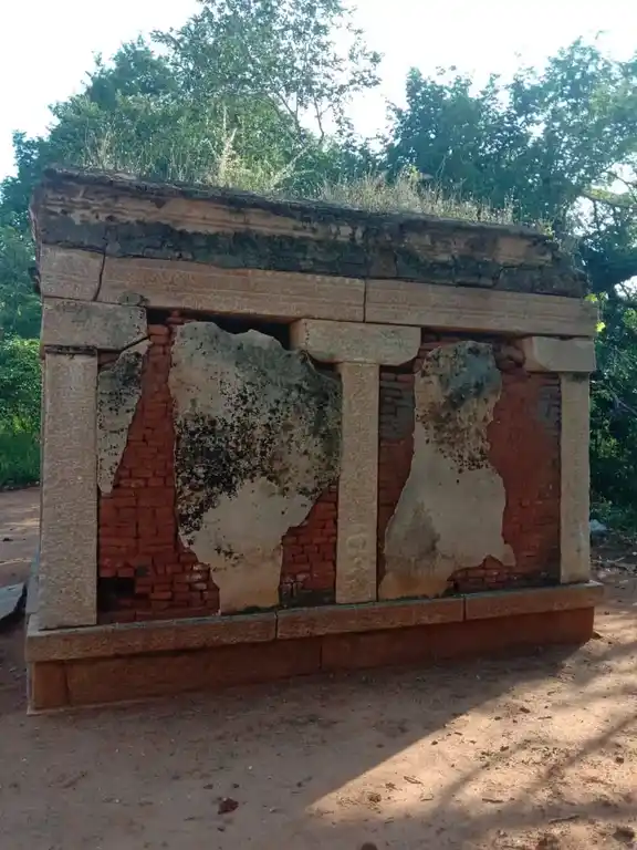 Arulmigu Mudimalai Aandavar Temple, Senkuruchi - 624306