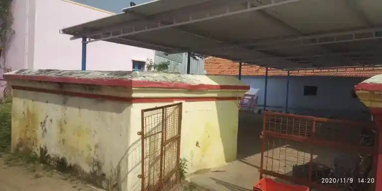 Arulmigu Mukkalperiyaswamy Temple, Semmanahalli - 636704 அருள்மிகு முக்கல் பெரியசாமி திருக்கோயில், Semmanahalli - 636704, Dharmapuri - Ancient Temple Architecture and History Image 3