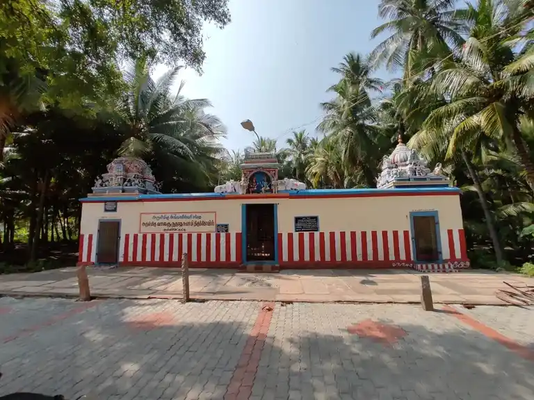 Arulmigu Mulumundaganatha Swamy And Gurunatha Swamy Temple, Gullichettipatty - 624219 அருள்மிகு முழுமுண்டகநாதசாமி மற்றும் குருநாதசாமி திருக்கோயில், Gullichettipatty - 624219, Dindigul - Ancient Temple Architecture and History Image 4