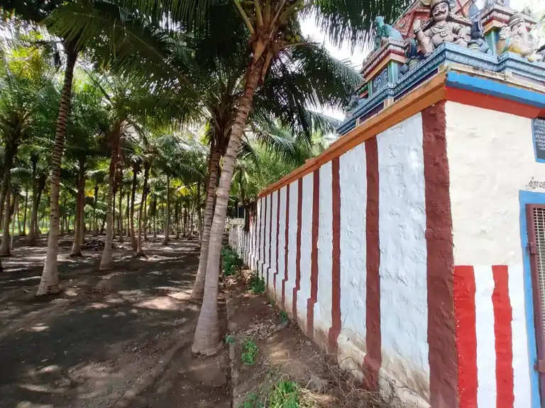 Arulmigu Mulumundaganatha Swamy And Gurunatha Swamy Temple, Gullichettipatty - 624219 அருள்மிகு முழுமுண்டகநாதசாமி மற்றும் குருநாதசாமி திருக்கோயில், Gullichettipatty - 624219, Dindigul - Ancient Temple Architecture and History Image 5