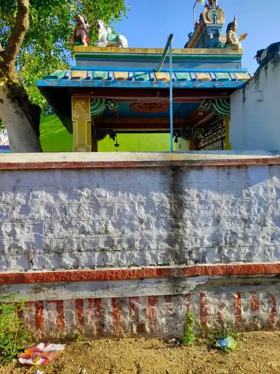 Arulmigu Mumoorthi Vinayakar Temple, Kallanai - 625706 அருள்மிகு மும்மூர்த்தி விநாயகர் திருக்கோயில், Kallanai - 625706, Madurai - Ancient Temple Architecture and History Image 2