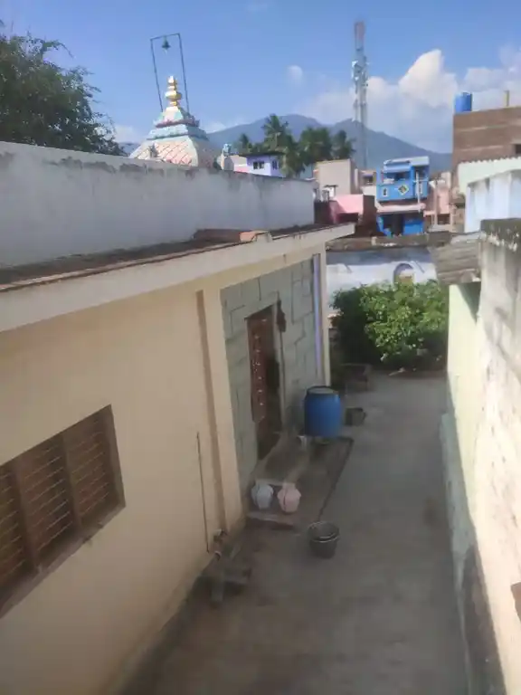 Arulmigu Munaieduvar Nayinar Temple, Silvarpatti - 625601