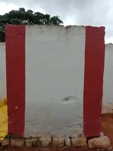 Arulmigu Munbogal Aancheneyaswamy Temple, Avalapalli - 635109 அருள்மிகு முன்போகல் ஆஞ்சநேய சுவாமி திருக்கோயில், ஆவலப்பள்ளி - 635109, Krishnagiri - Ancient Temple Architecture and History Image 3